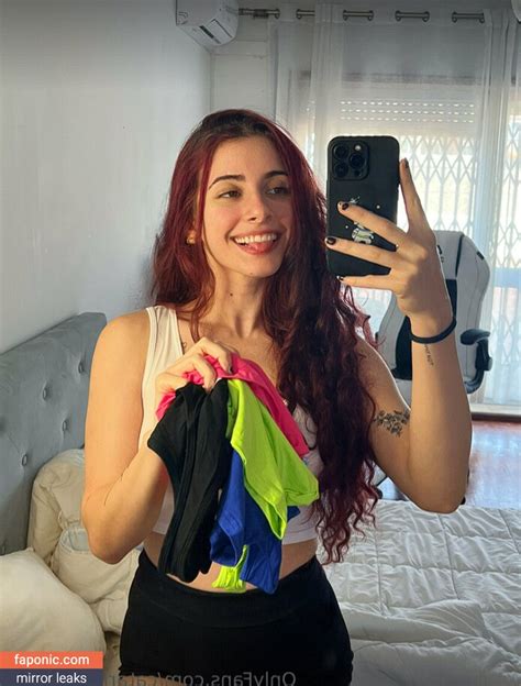 Catarina (@catarinapaolino) .